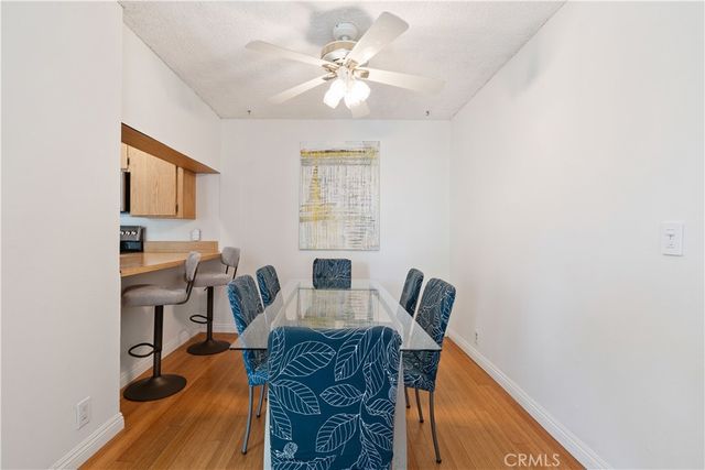 18515 Mayall D, Northridge, CA 91324