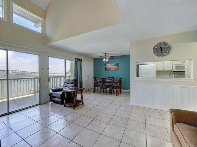 14300 Aloha St 104, Corpus Christi, TX 78418
