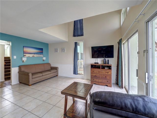 14300 Aloha St 104, Corpus Christi, TX 78418