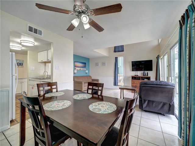 14300 Aloha St 104, Corpus Christi, TX 78418