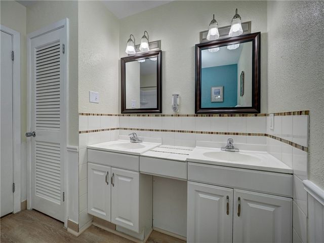 14300 Aloha St 104, Corpus Christi, TX 78418