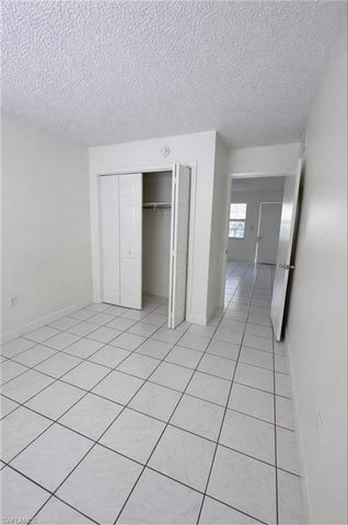 3325 Airport RD N R3, Naples, FL 34105