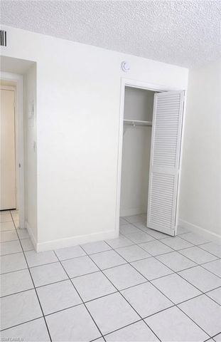 3325 Airport RD N R3, Naples, FL 34105