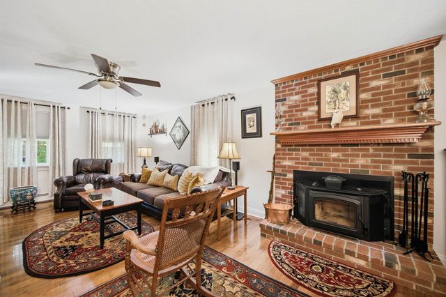 30 Canterbury Crossing, Northfield, NH 03276