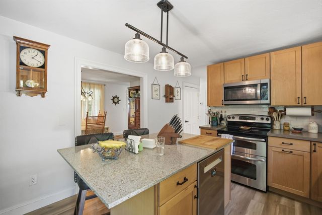 30 Canterbury Crossing, Northfield, NH 03276