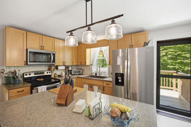 30 Canterbury Crossing, Northfield, NH 03276