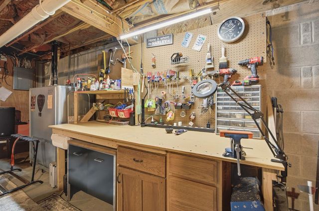 30 Canterbury Crossing, Northfield, NH 03276