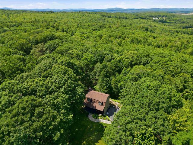 30 Canterbury Crossing, Northfield, NH 03276
