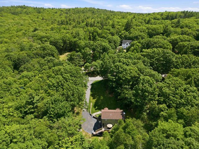 30 Canterbury Crossing, Northfield, NH 03276