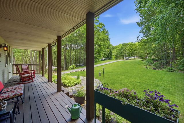 30 Canterbury Crossing, Northfield, NH 03276