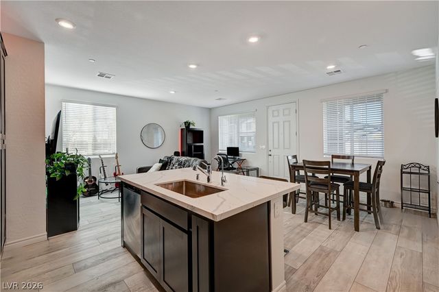 7336 North Decatur Boulevard 2, Las Vegas, NV 89131