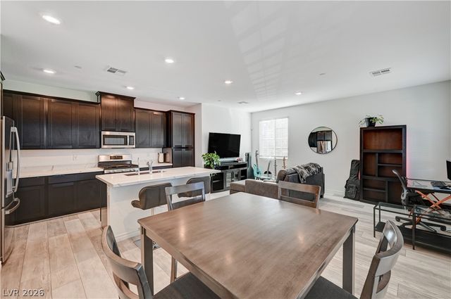 7336 North Decatur Boulevard 2, Las Vegas, NV 89131