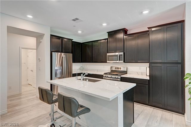 7336 North Decatur Boulevard 2, Las Vegas, NV 89131