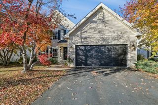 25904 W Brooks Farm Road, Round Lake, IL 60073