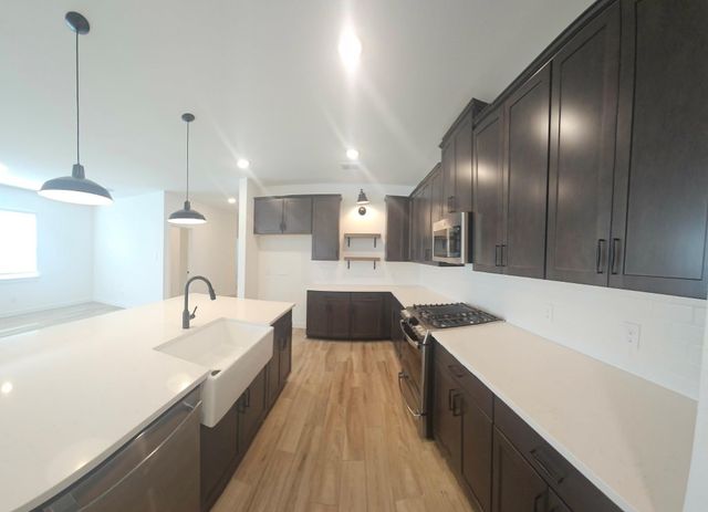 8438 Bay Oaks Drive, Baytown, TX 77523