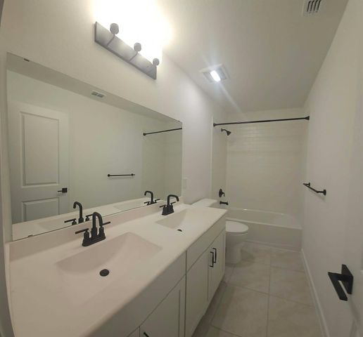 8438 Bay Oaks Drive, Baytown, TX 77523