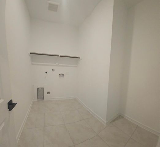 8438 Bay Oaks Drive, Baytown, TX 77523