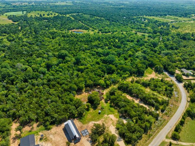 530 Chamberlin RD, Dale, TX 78616