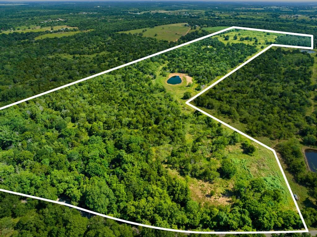 530 Chamberlin RD, Dale, TX 78616