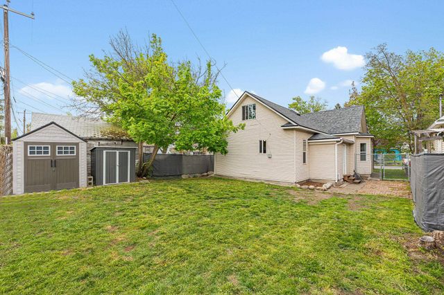 2603 W Mallon Ave, Spokane, WA 99201