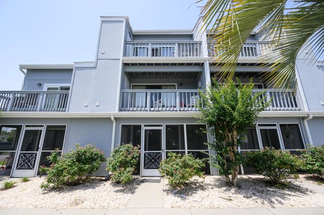 1890 Colony Dr Apt 18C, Surfside Beach, SC 29575