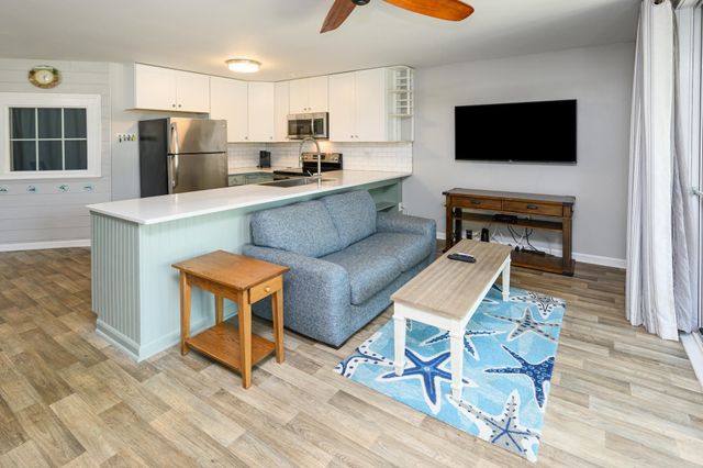 1890 Colony Dr Apt 18C, Surfside Beach, SC 29575