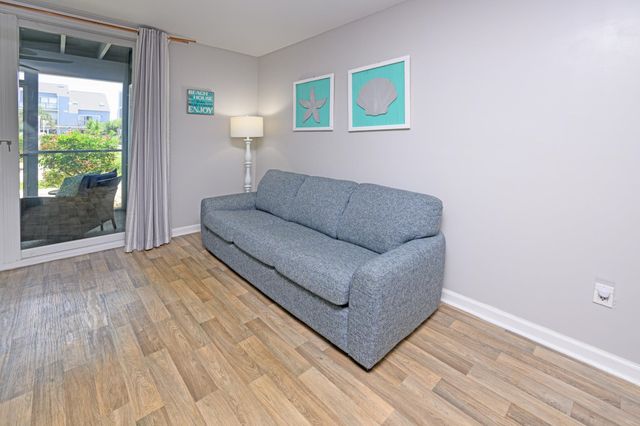 1890 Colony Dr Apt 18C, Surfside Beach, SC 29575