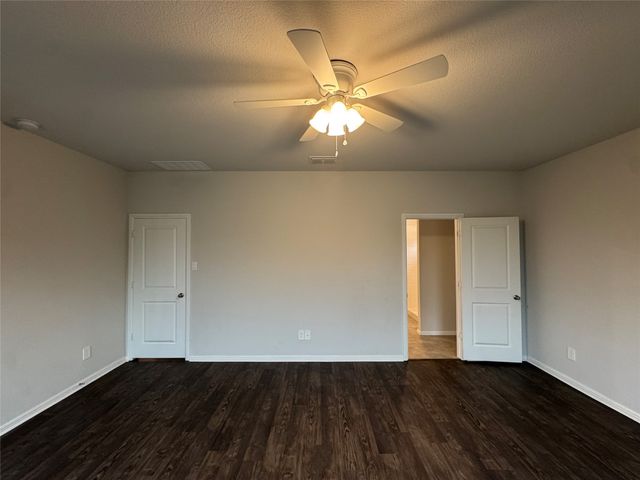 7948 Oaktown Drive, Fort Worth, TX 76131