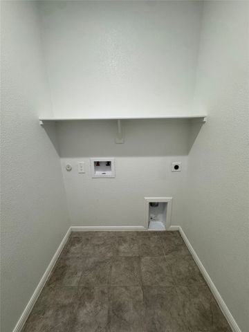 7948 Oaktown Drive, Fort Worth, TX 76131