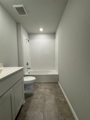 7948 Oaktown Drive, Fort Worth, TX 76131