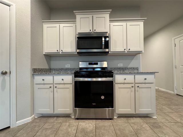 7948 Oaktown Drive, Fort Worth, TX 76131
