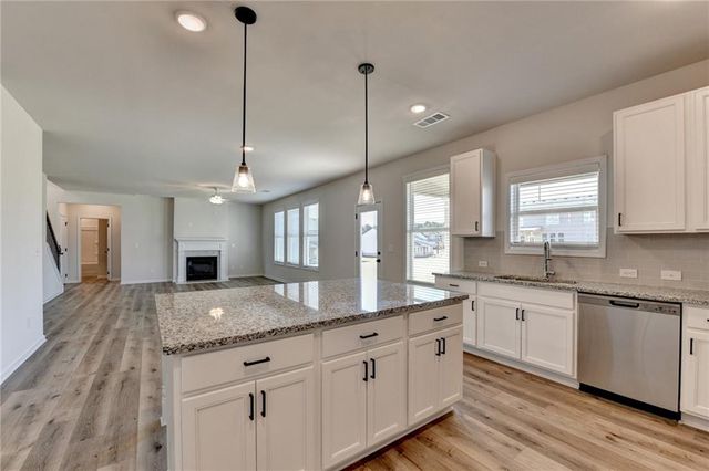 58 Longhorn Way, Auburn, GA 30011