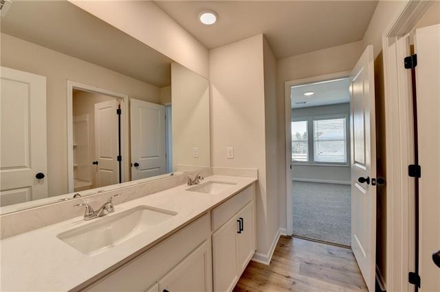 58 Longhorn Way, Auburn, GA 30011