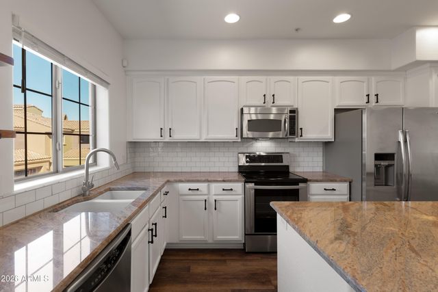 3935 E ROUGH RIDER Road 1108, Phoenix, AZ 85050