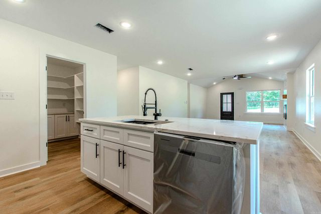 430 Main Street, Bauxite, AR 72011