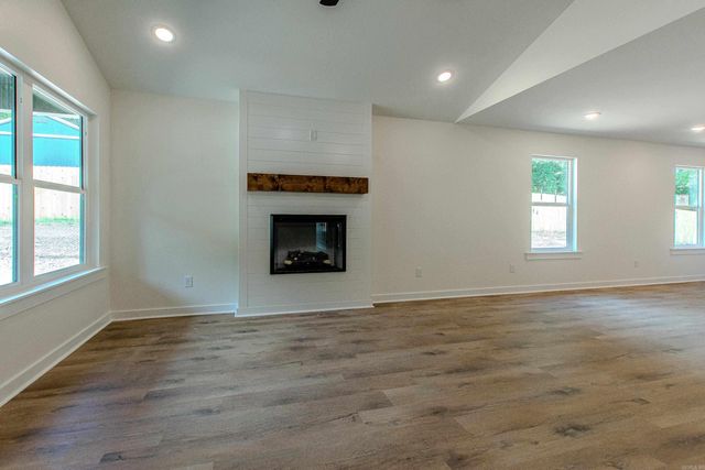 430 Main Street, Bauxite, AR 72011