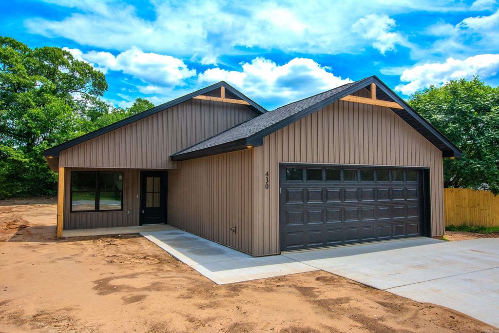 430 Main Street, Bauxite, AR 72011