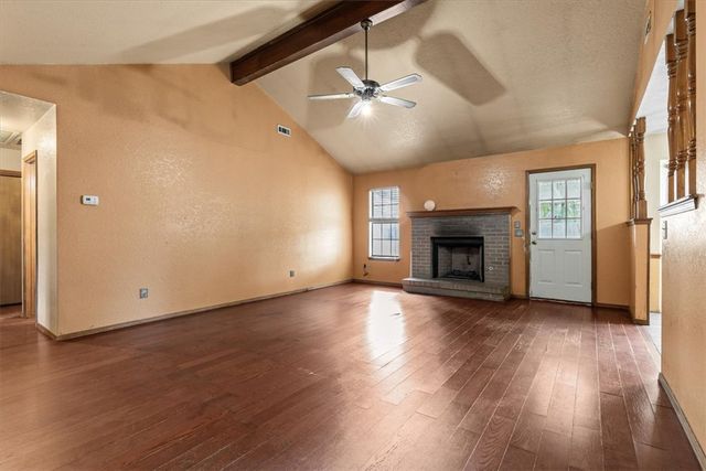 6 Meadowbrook Circle, Bentonville, AR 72712