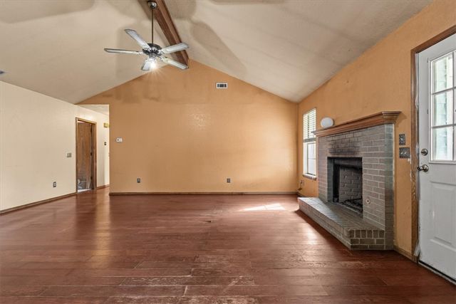 6 Meadowbrook Circle, Bentonville, AR 72712