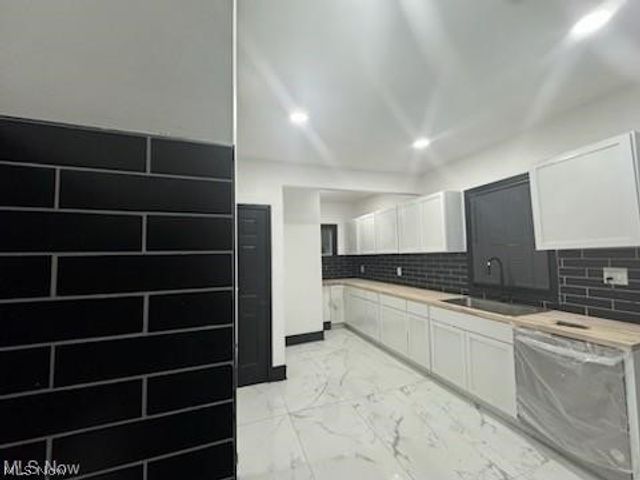 7728 Colgate Avenue, Cleveland, OH 44102