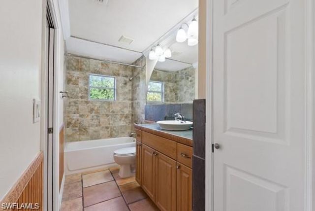 819 James ST, Fort Myers, FL 33916