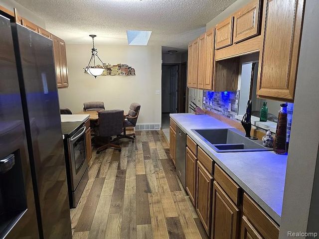 428 Morningside Drive, Midland, MI 48640