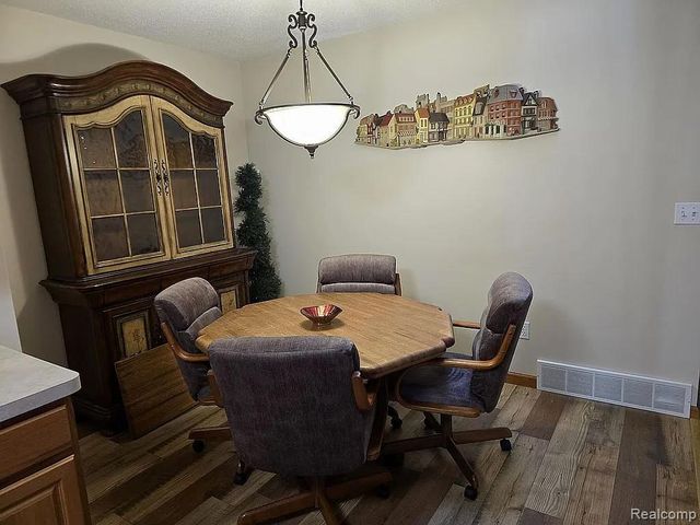 428 Morningside Drive, Midland, MI 48640