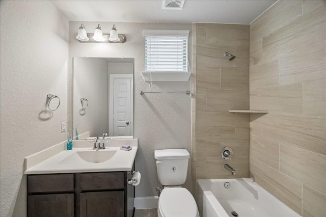 9628 Cambridge Manor Lane, Houston, TX 77045