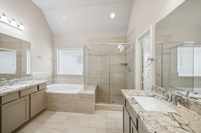 9628 Cambridge Manor Lane, Houston, TX 77045