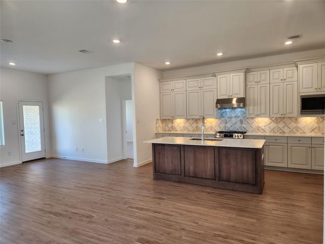 2411 Lemon Grass Drive, Fulshear, TX 77423