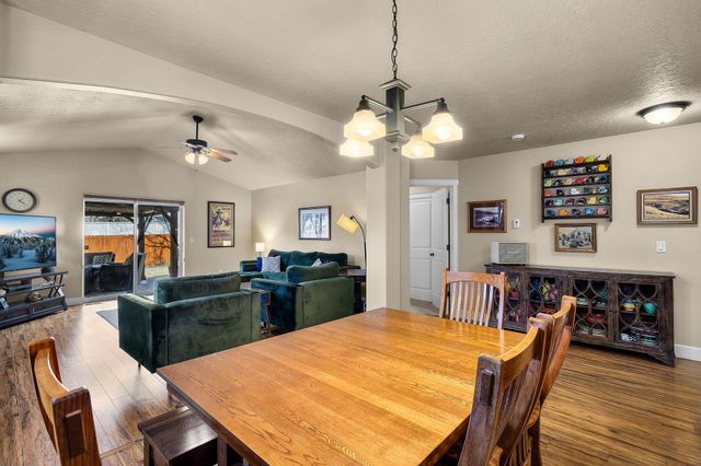 21138 Kayla Court, Bend, OR 97702