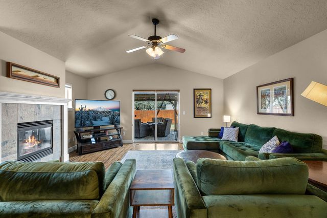 21138 Kayla Court, Bend, OR 97702