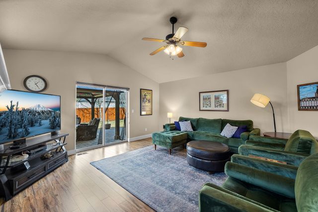 21138 Kayla Court, Bend, OR 97702