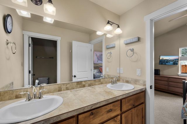 21138 Kayla Court, Bend, OR 97702